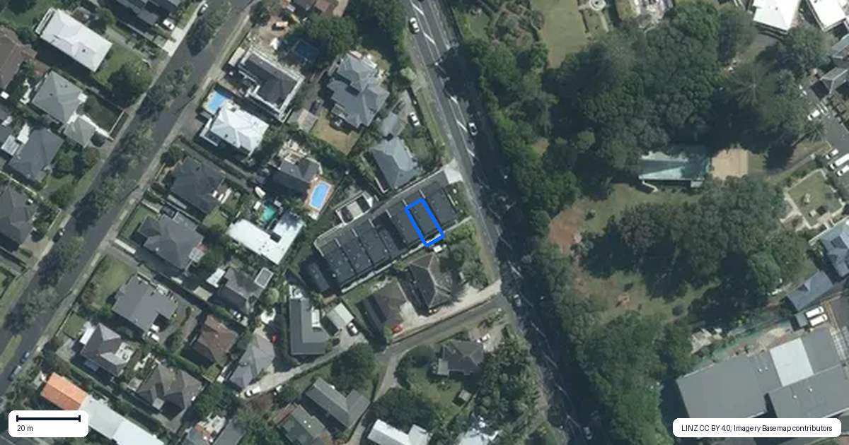 Property context map for 2/279 Lake Road, Belmont, Auckland