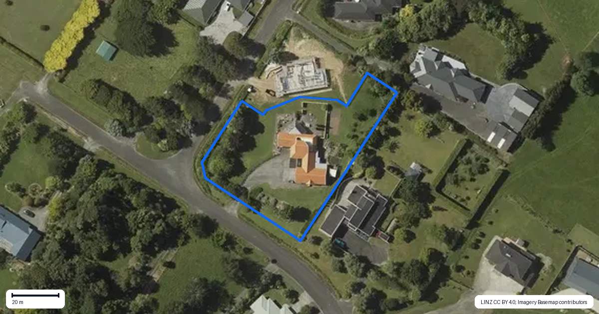 Property context map for 28 Claremont Rise, Levin