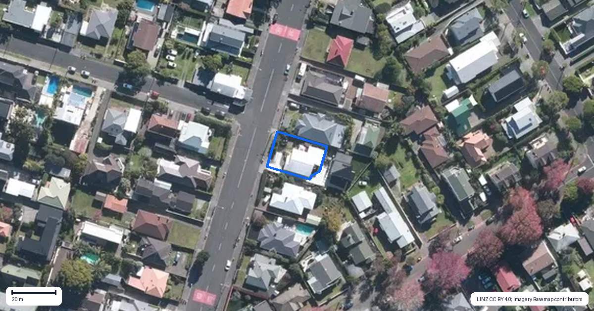 Property context map for 383 Point Chevalier Road, Point Chevalier, Auckland