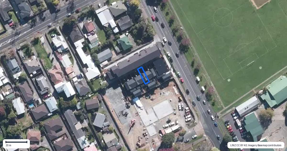 Property context map for 9/216 Rosebank Road, Avondale, Auckland