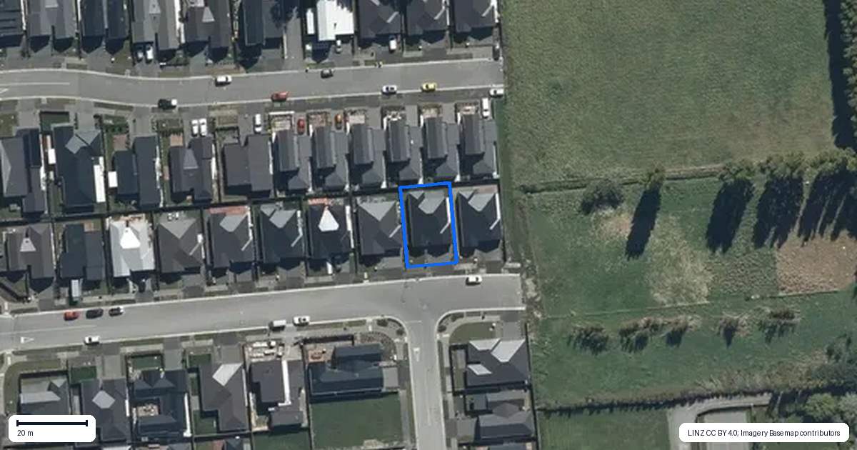 Property context map for 32 Flaxmill Road, Casebrook, Christchurch