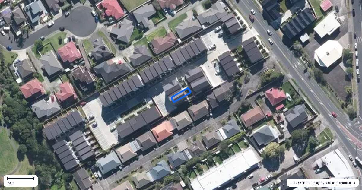 Property context map for 24 Raupeti Lane, Henderson, Auckland