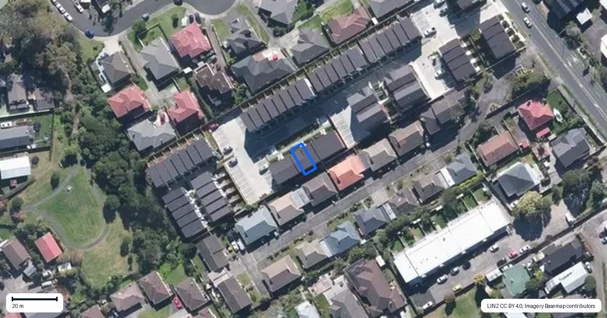 Property context map for 34 Raupeti Lane, Henderson, Auckland