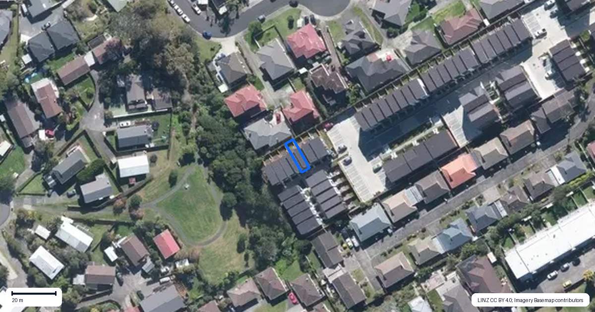 Property context map for 49 Raupeti Lane, Henderson, Auckland