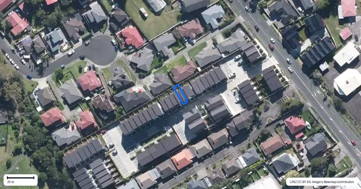 Property context map for 19 Raupeti Lane, Henderson, Auckland