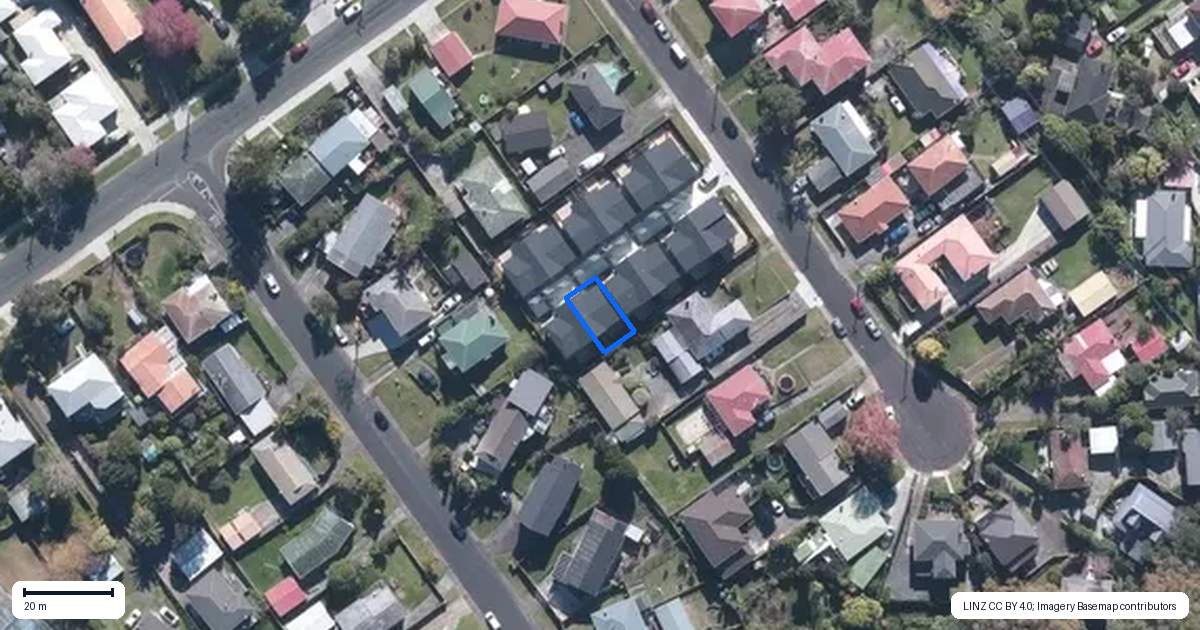 Property context map for 7E Poto Street, Te Atatu South, Auckland