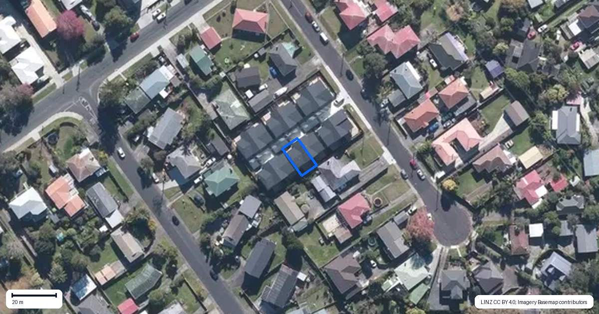 Property context map for 7D Poto Street, Te Atatu South, Auckland