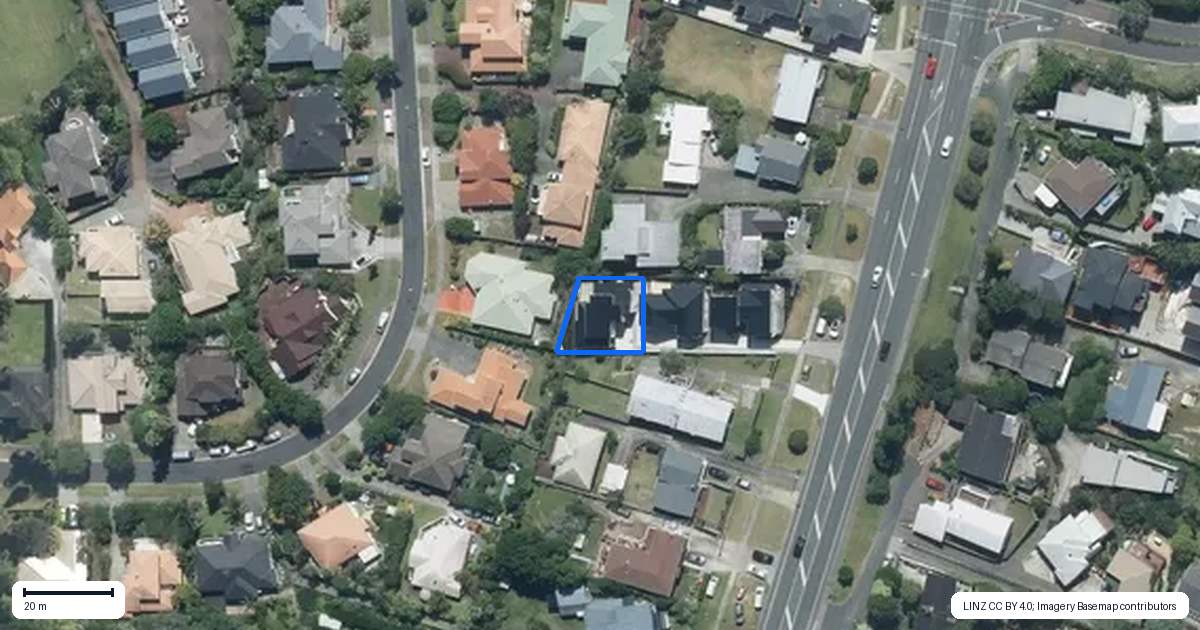 Property context map for 804B East Coast Road, Oteha, Auckland