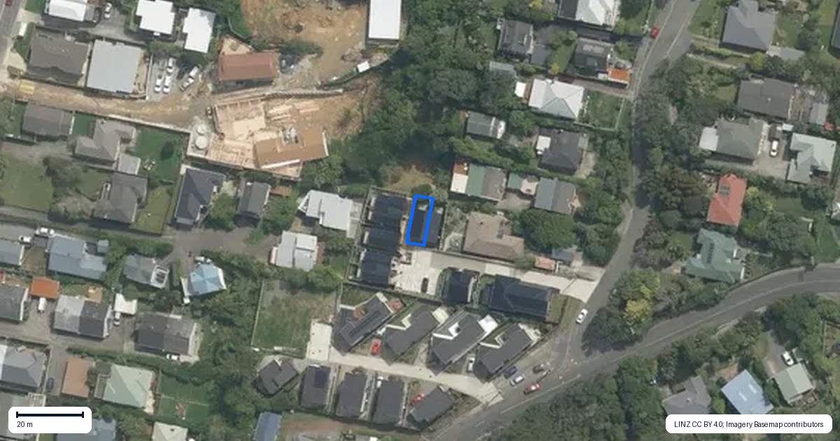 Property context map for 8/1 Robert Street, Newlands, Wellington
