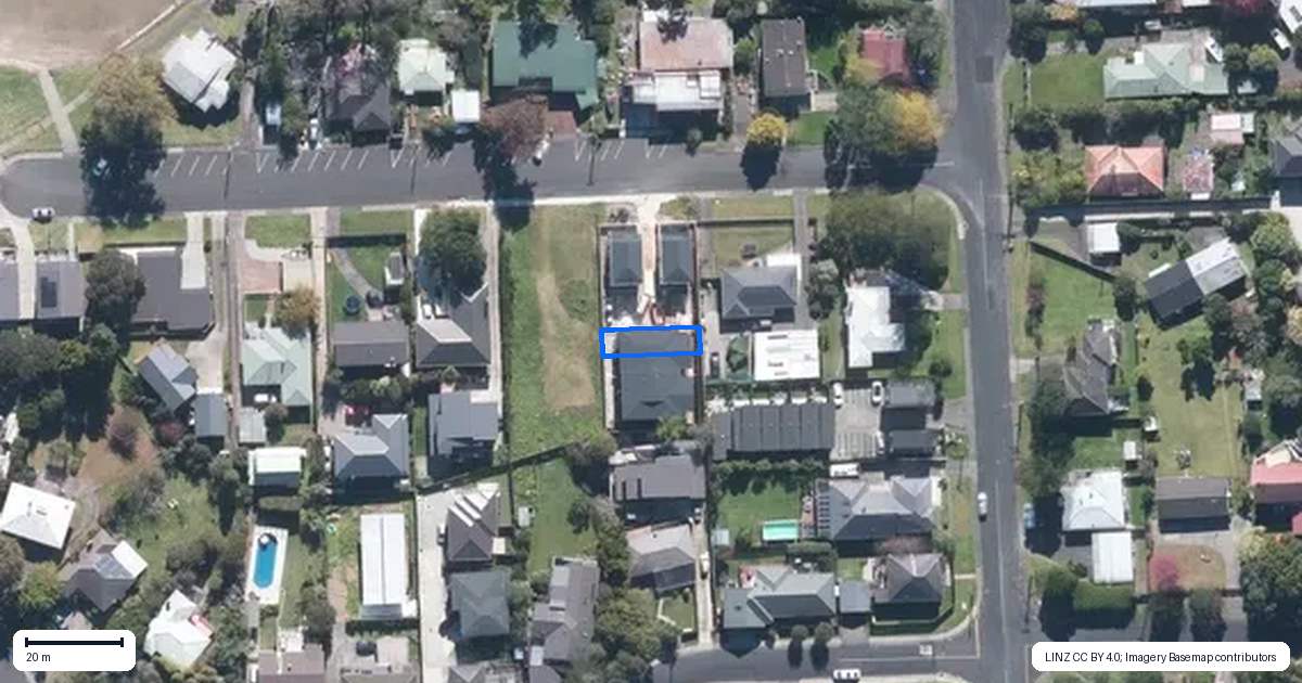 Property context map for 3/2 Chapman Road, Te Atatu Peninsula, Auckland