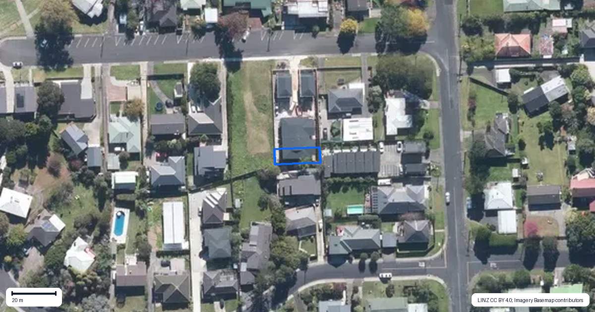 Property context map for 6/2 Chapman Road, Te Atatu Peninsula, Auckland