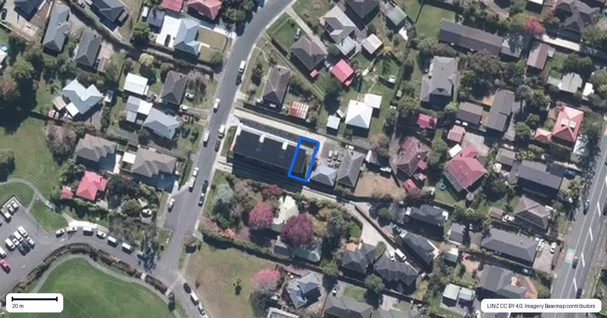 Property context map for 24F Essex Street, Te Atatu South, Auckland