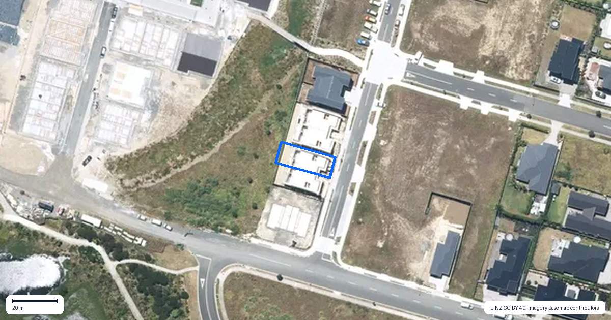 Property context map for 8 Kowaitau Avenue, Beachlands, Auckland