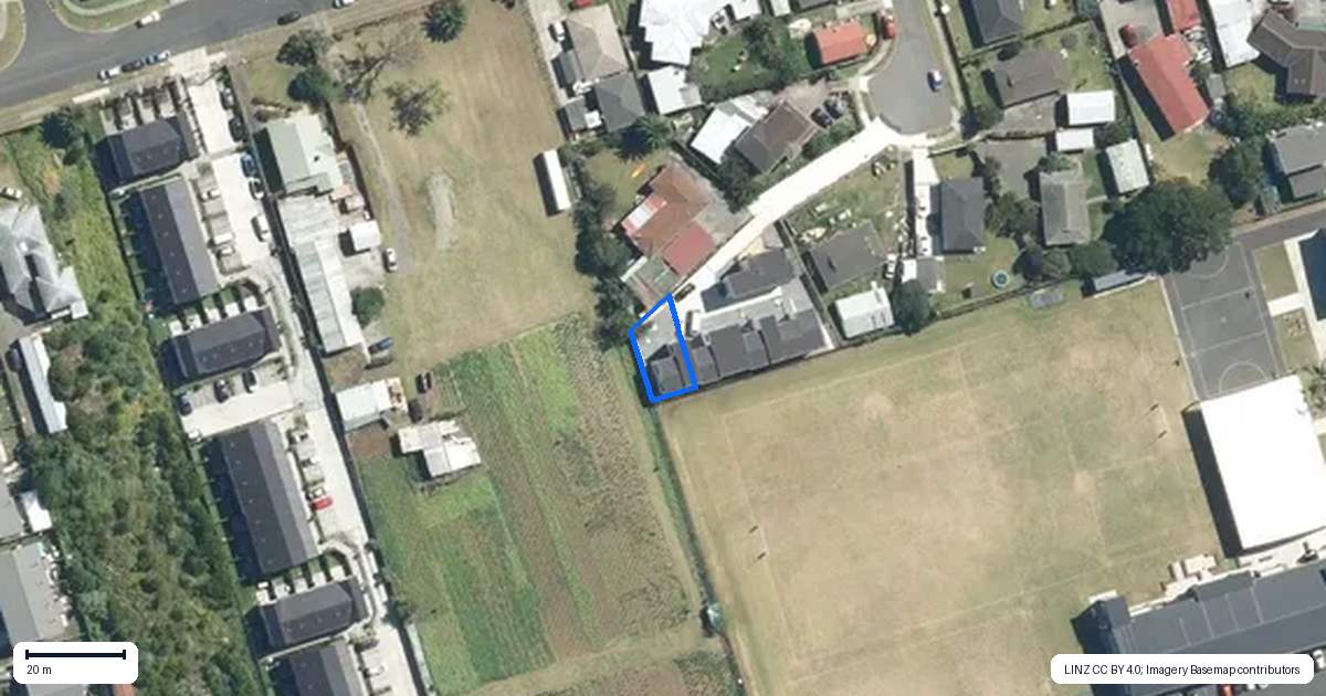 Property context map for 7A Agar Place, Favona, Auckland