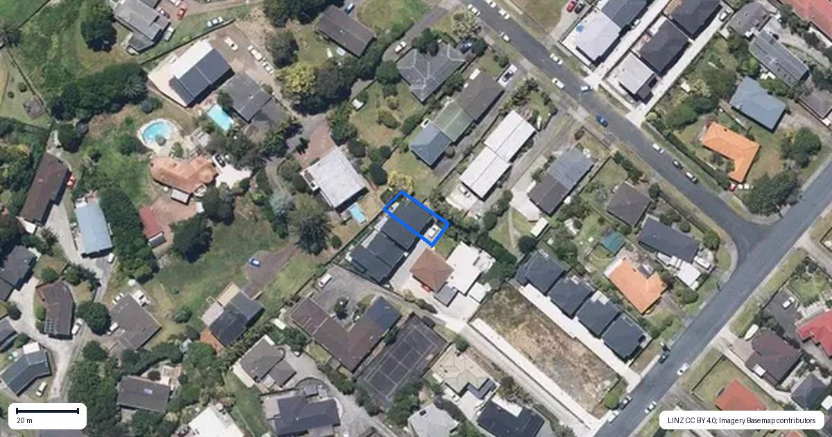 Property context map for 33E Patons Road, Howick, Auckland