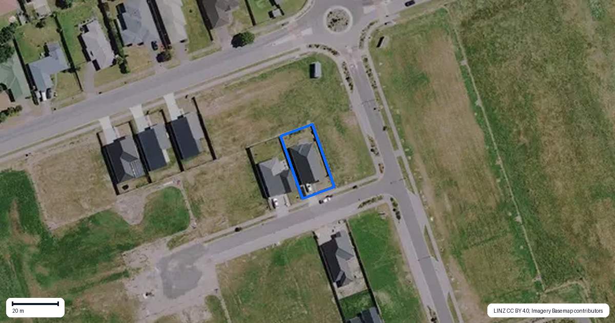 Property context map for 17 Tiroake Street, Ruakura, Hamilton