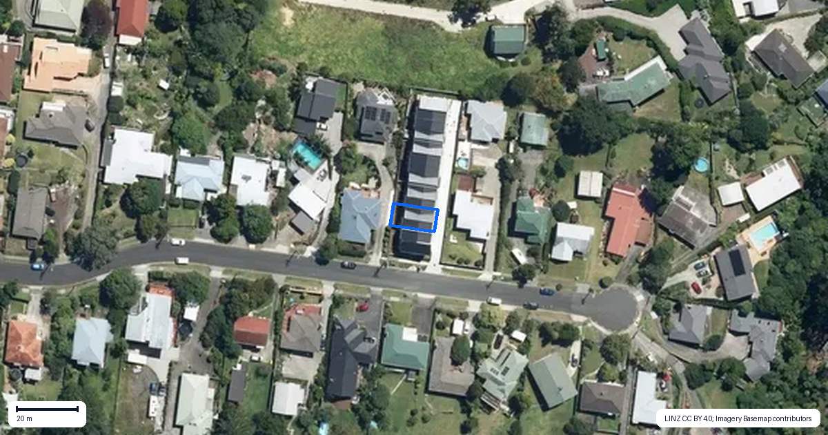 Property context map for 2/14 Roland Hill, Glen Eden, Auckland