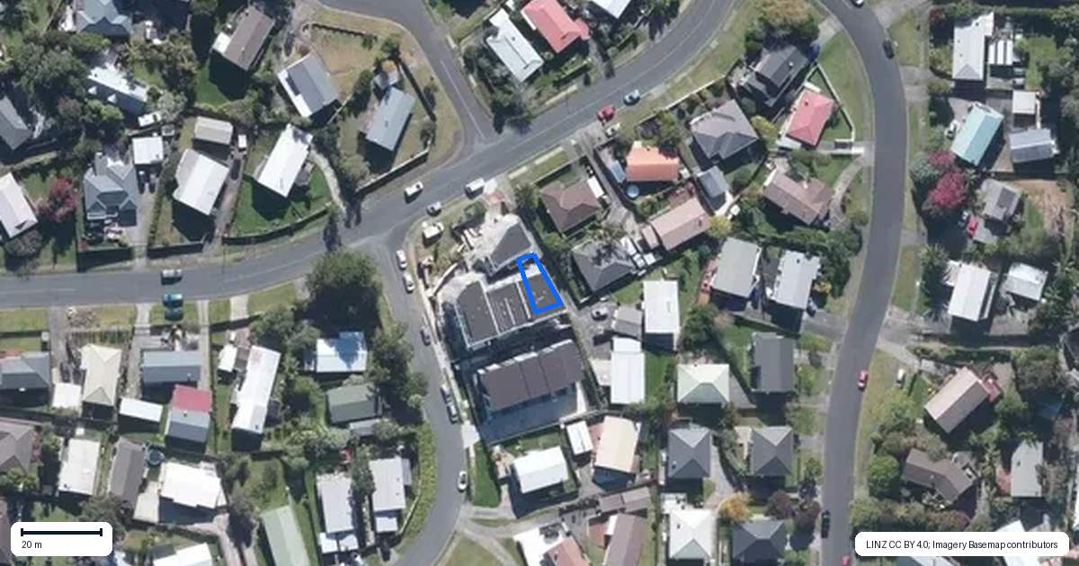 Property context map for 6/2 Flaunty Place, West Harbour, Auckland