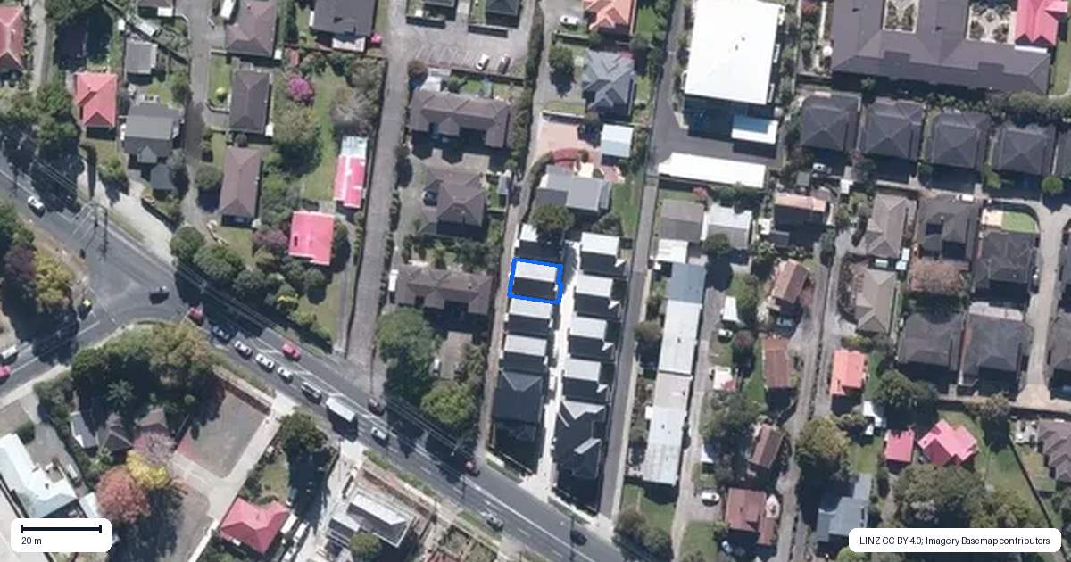 Property context map for 8/25 Swanson Road, Henderson, Auckland