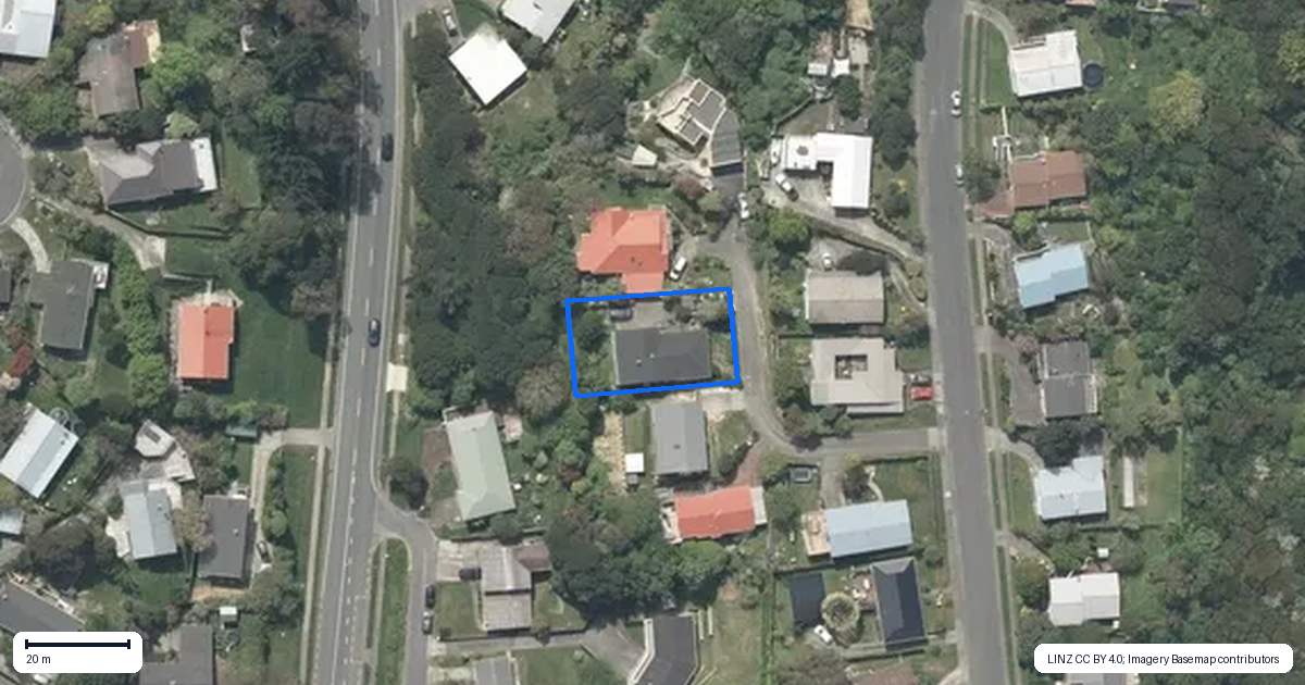 Property context map for 84 Leeward Drive, Whitby, Porirua