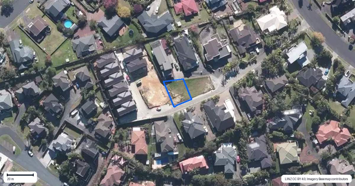 Property context map for 2/90 Picasso Drive, West Harbour, Auckland