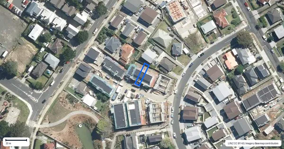 Property context map for 12 Maea Lane, Mount Roskill, Auckland