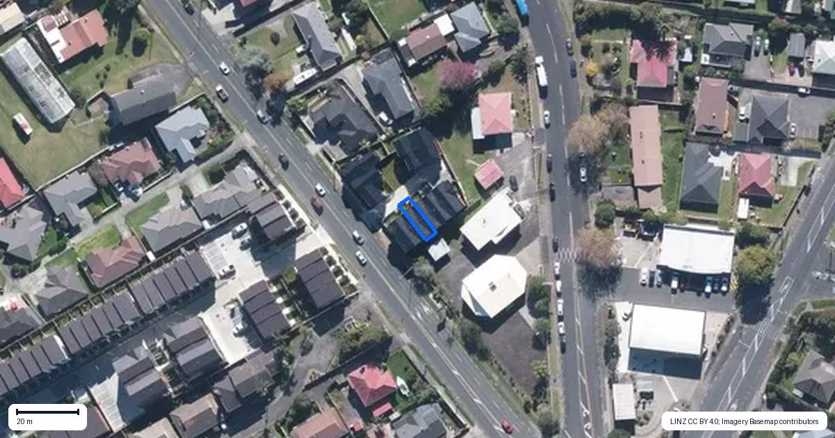 Property context map for 2/233 Great North Road, Henderson, Auckland