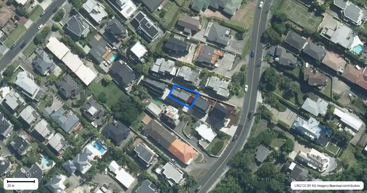 Property context map for 20B Beach Road, Castor Bay, Auckland