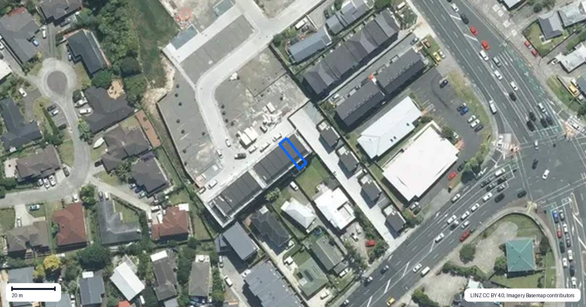 Property context map for 4 Kanapa Road, Northcross, Auckland