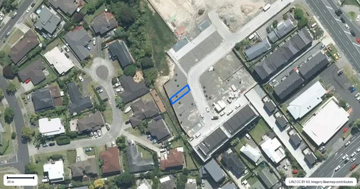 Property context map for 36 Kanapa Road, Northcross, Auckland