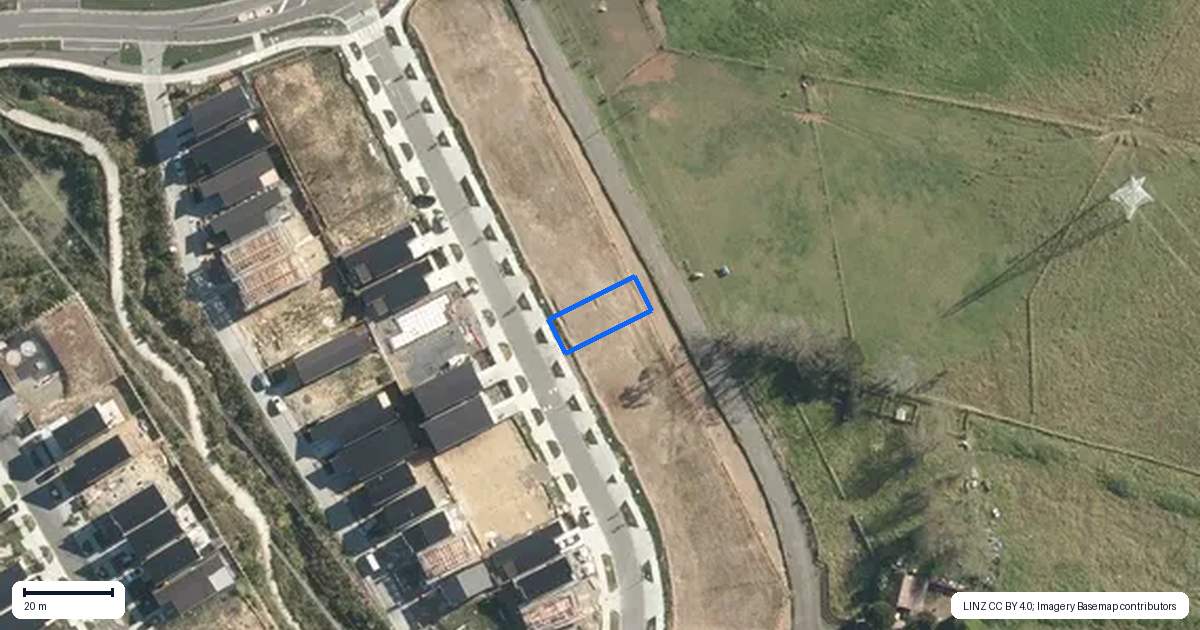 Property context map for 28 Paretao Street, Massey, Auckland