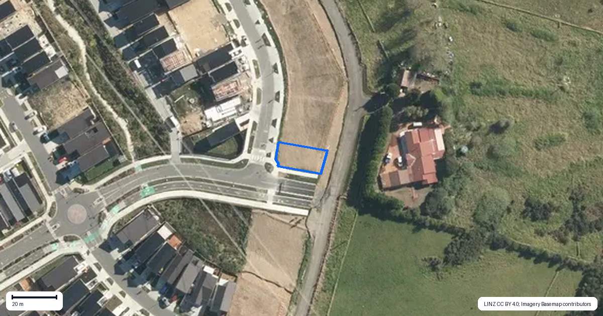 Property context map for 2 Paretao Street, Massey, Auckland