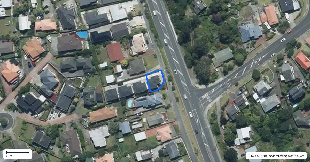 Property context map for 744 East Coast Road, Pinehill, Auckland