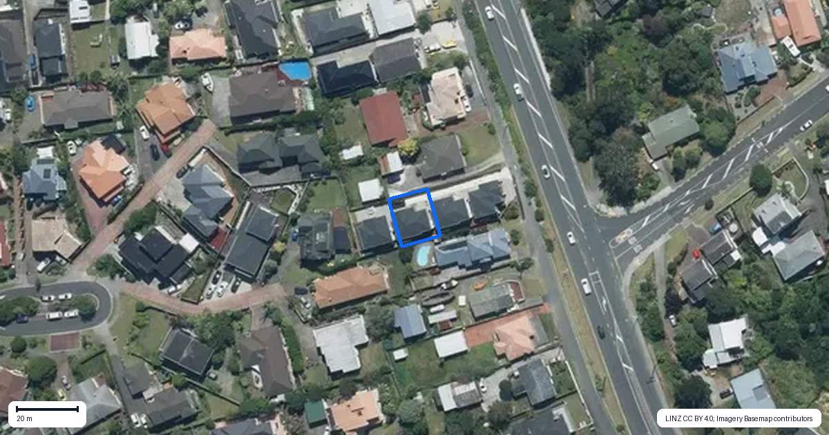 Property context map for 744B East Coast Road, Pinehill, Auckland