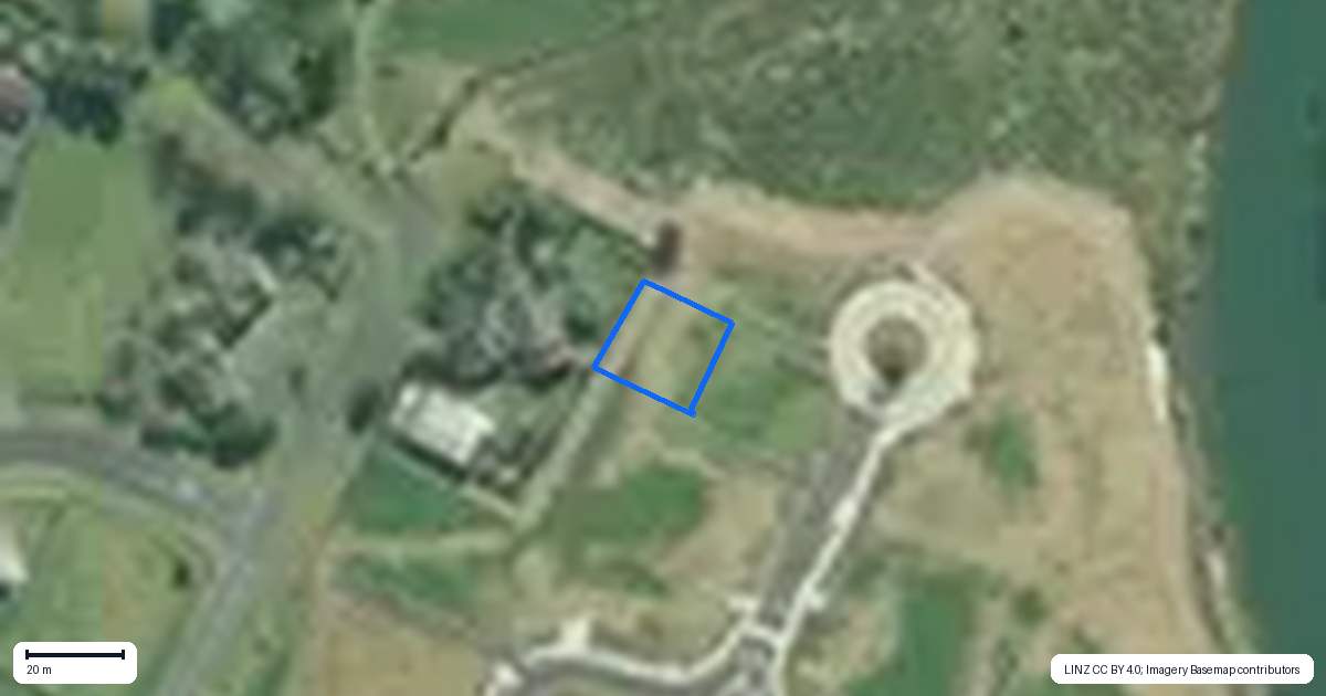 Property context map for 7 McKenzie Court, Waipu