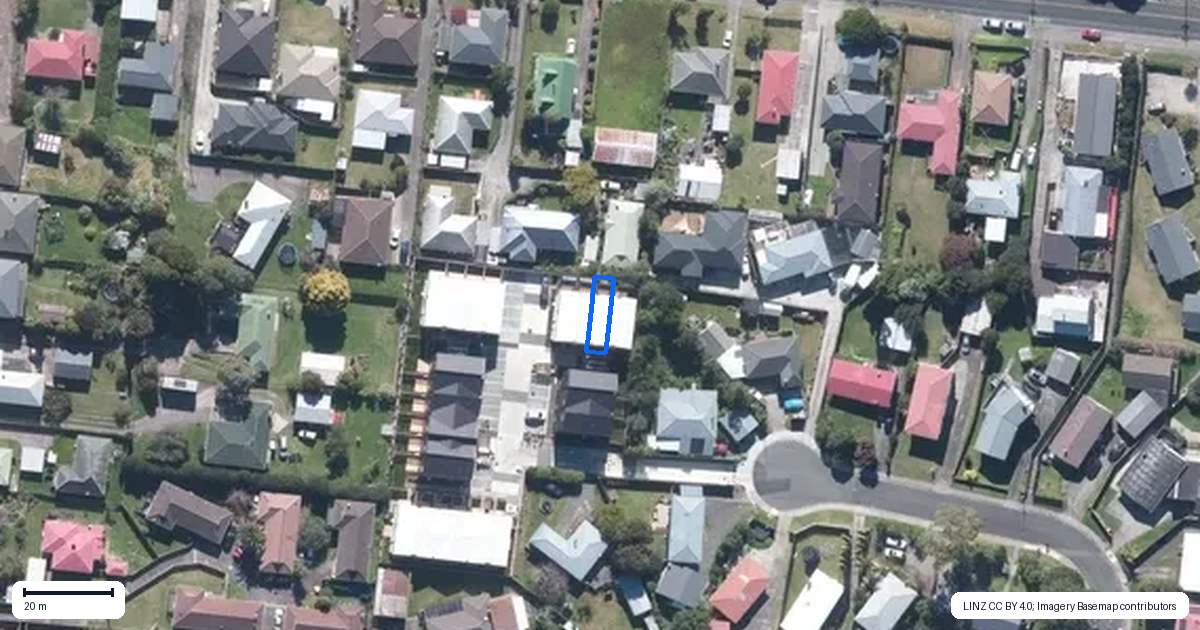Property context map for 5/44 Normandy Place, Henderson, Auckland