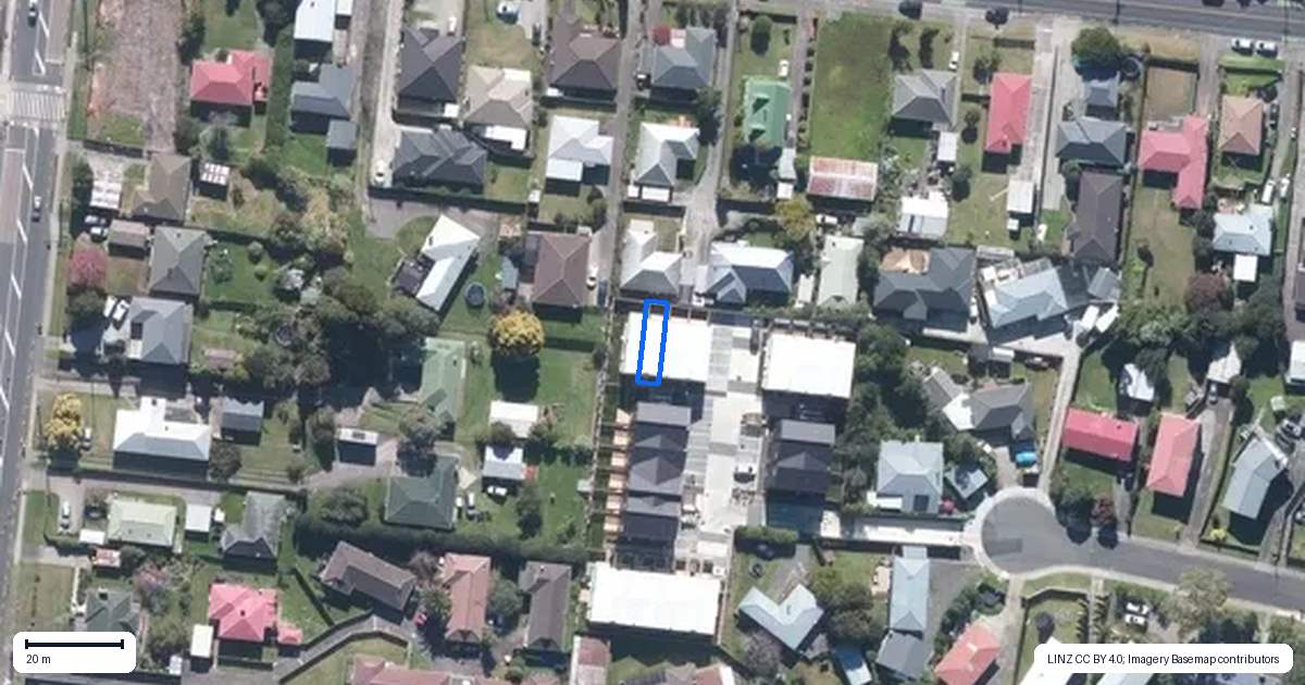 Property context map for 3/46 Normandy Place, Henderson, Auckland