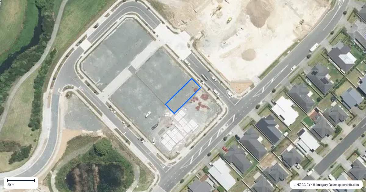 Property context map for 4 Paraone Crescent, Takanini, Auckland