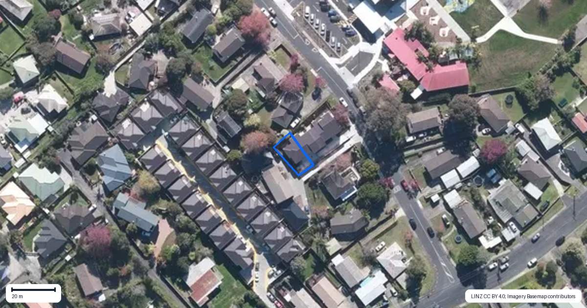 Property context map for 10D Kintara Drive, Massey, Auckland