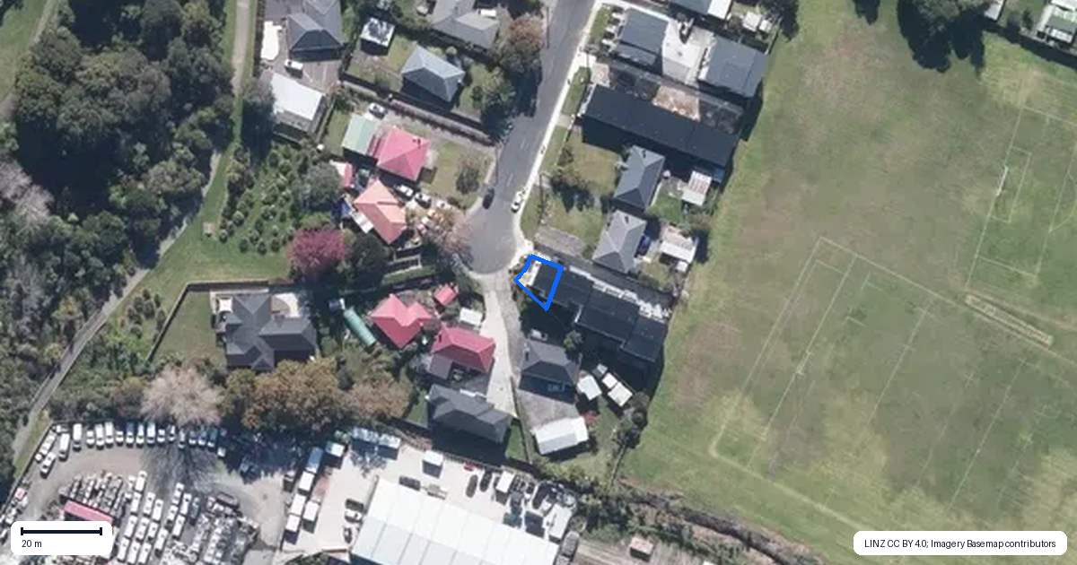 Property context map for 1/68 Smythe Road, Henderson, Auckland