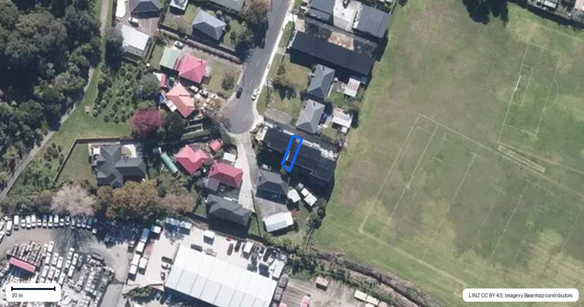 Property context map for 3/68 Smythe Road, Henderson, Auckland