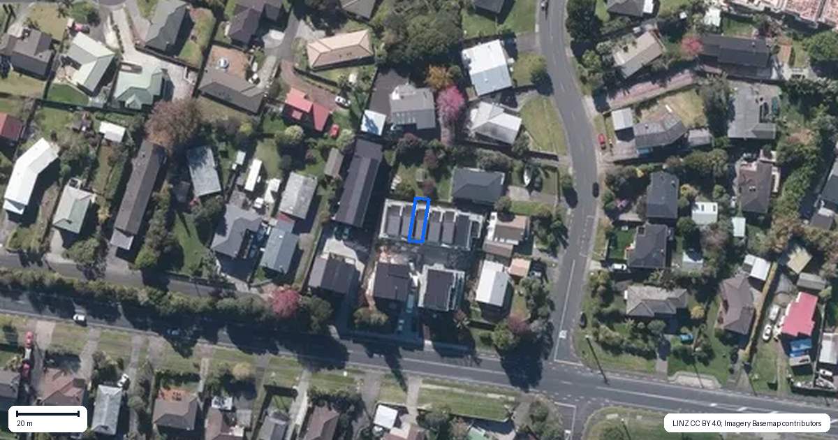 Property context map for 62E Triangle Road, Massey, Auckland