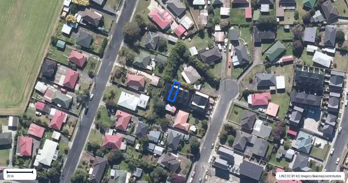 Property context map for 4/4 Serjeant Street, Henderson, Auckland