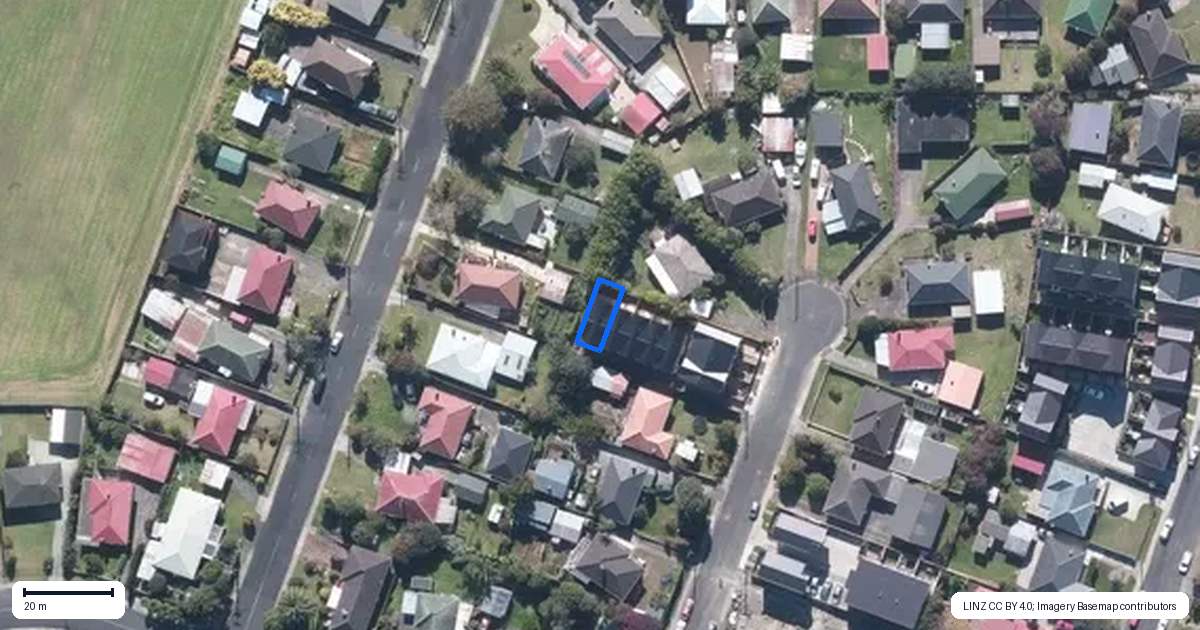 Property context map for 5/4 Serjeant Street, Henderson, Auckland