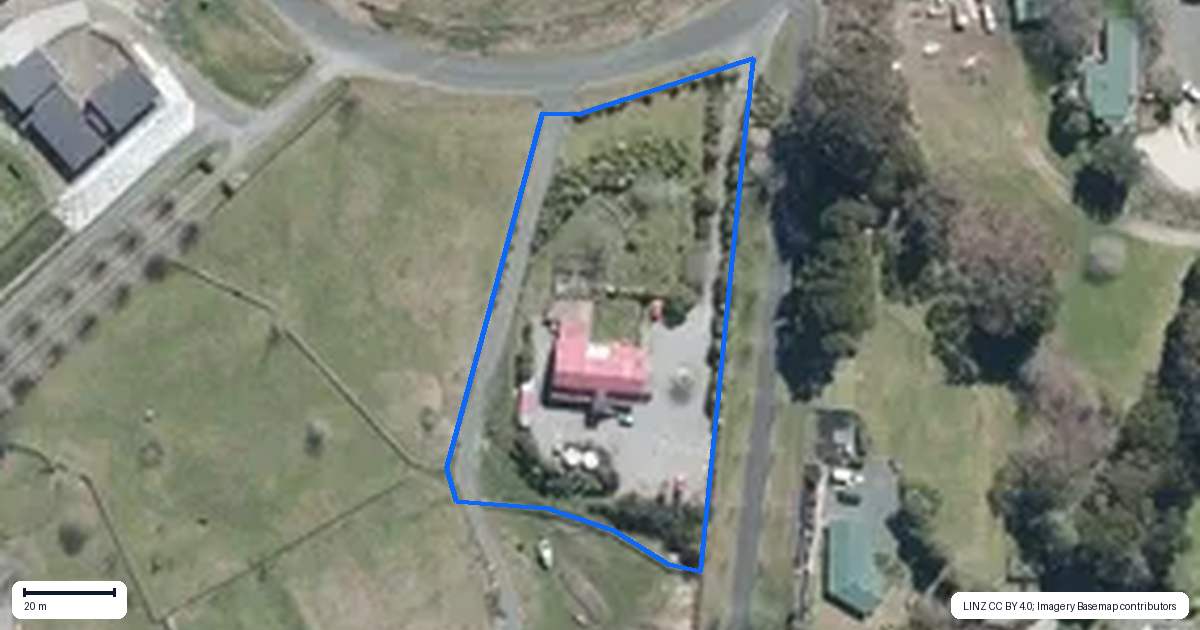 Property context map for 13 Highland Drive, Acacia Bay, Taupo