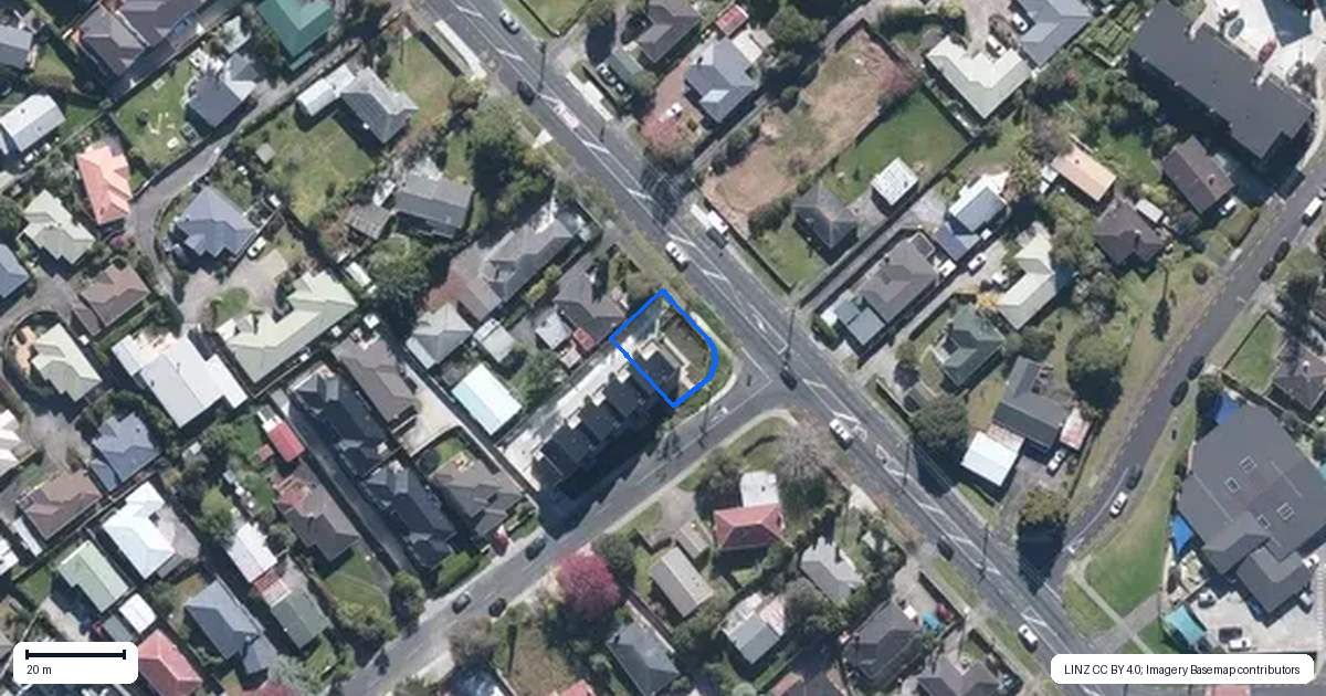 Property context map for 130 Kervil Avenue, Te Atatu Peninsula, Auckland