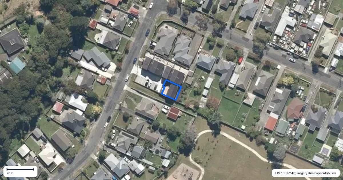 Property context map for 7/11 Lees Grove, Wainuiomata, Lower Hutt