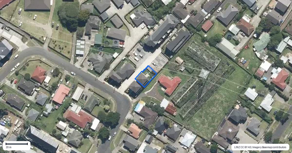 Property context map for 11/30 Calvert Avenue, Mangere East, Auckland