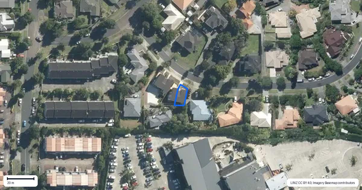 Property context map for 32A Margaret Henry Crescent, Oteha, Auckland