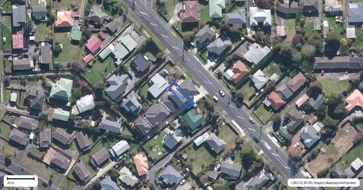 Property context map for 2/684 Te Atatu Road, Te Atatu Peninsula, Auckland